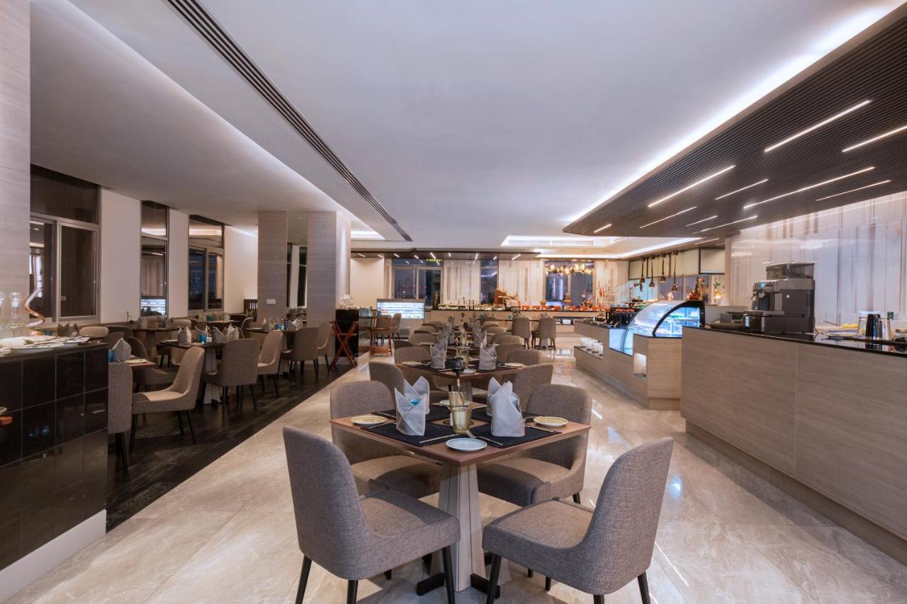 Zealax Hotel & Residence Yangon Exterior foto